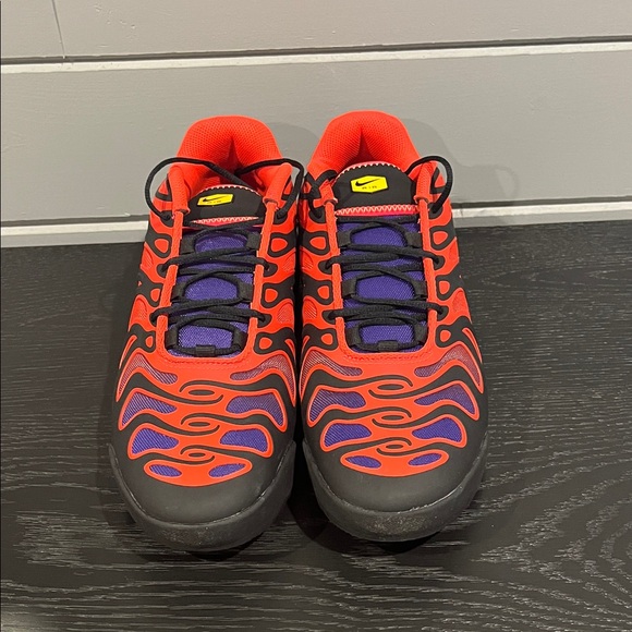 Nike Air Max Plus TN Black and Red with Purple Accents Men’s size 11.5 - Picture 3 of 7